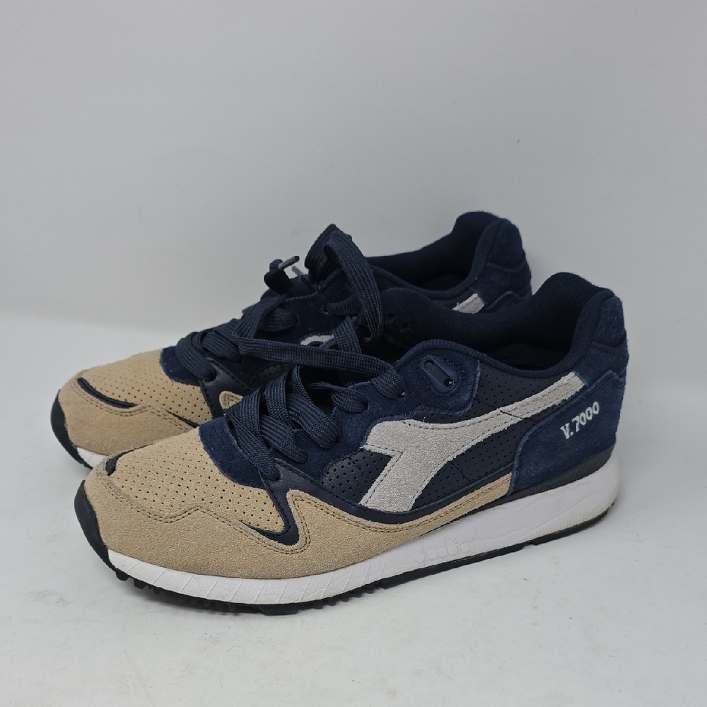 Diadora V7000 Blue and Beige Athletic Sneakers Men's Size 7.5